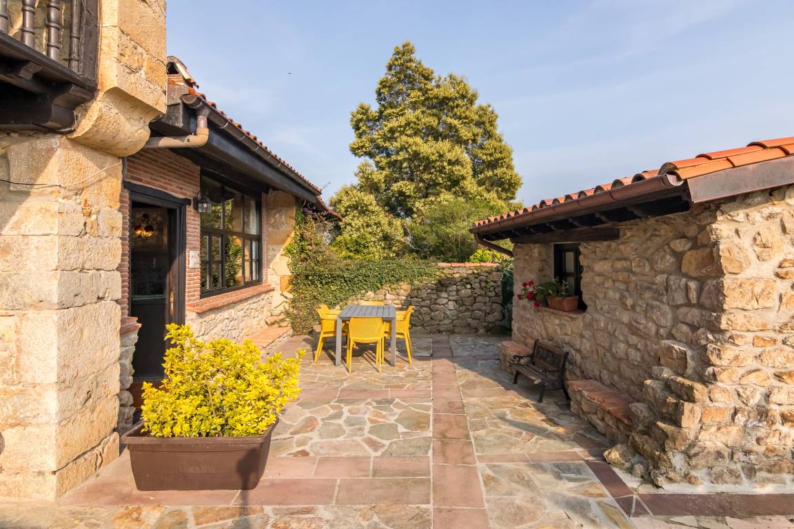 120 M² Casa ∙ 2 Habitaciones ∙ 5 Huéspedes - Comillas