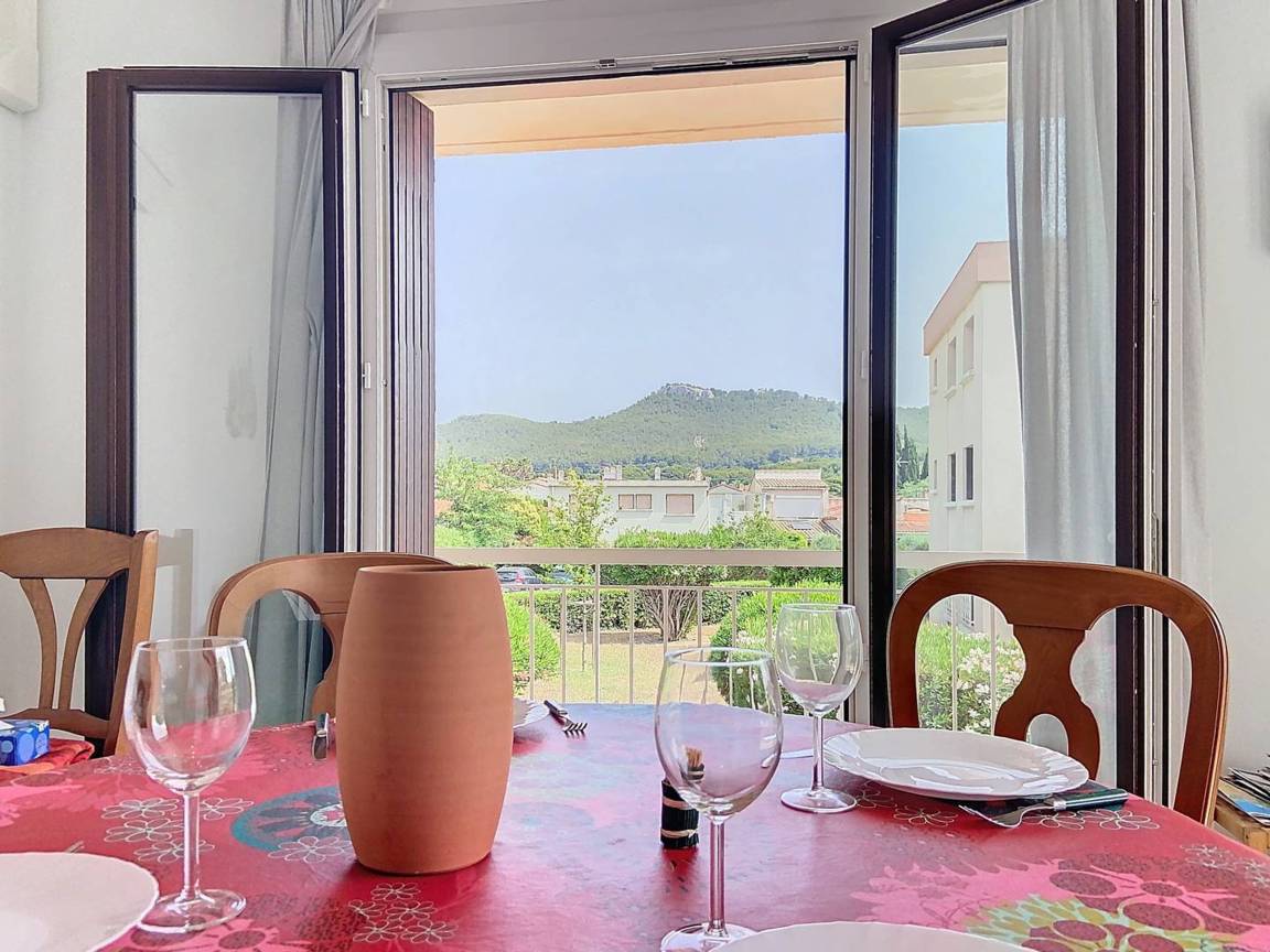 65 M² Appartement ∙ 2 Chambres ∙ 4 Personnes - Saint-Cyr-sur-Mer