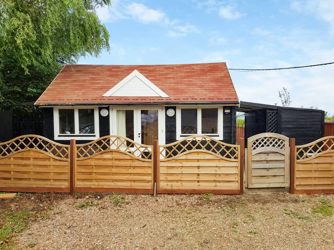 Cottage ∙ 2 Bedrooms ∙ 4 Guests - Wisbech