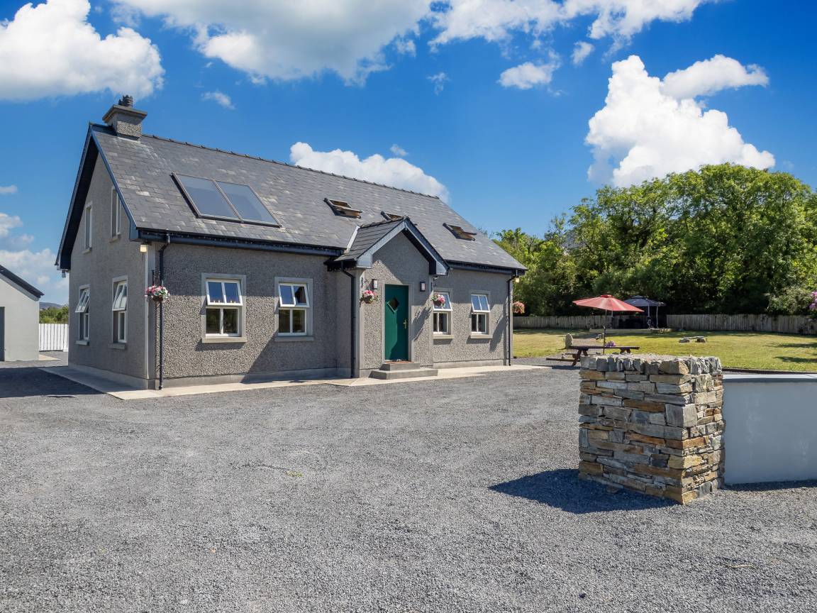 204 M² House ∙ 3 Bedrooms ∙ 6 Guests - Mayo