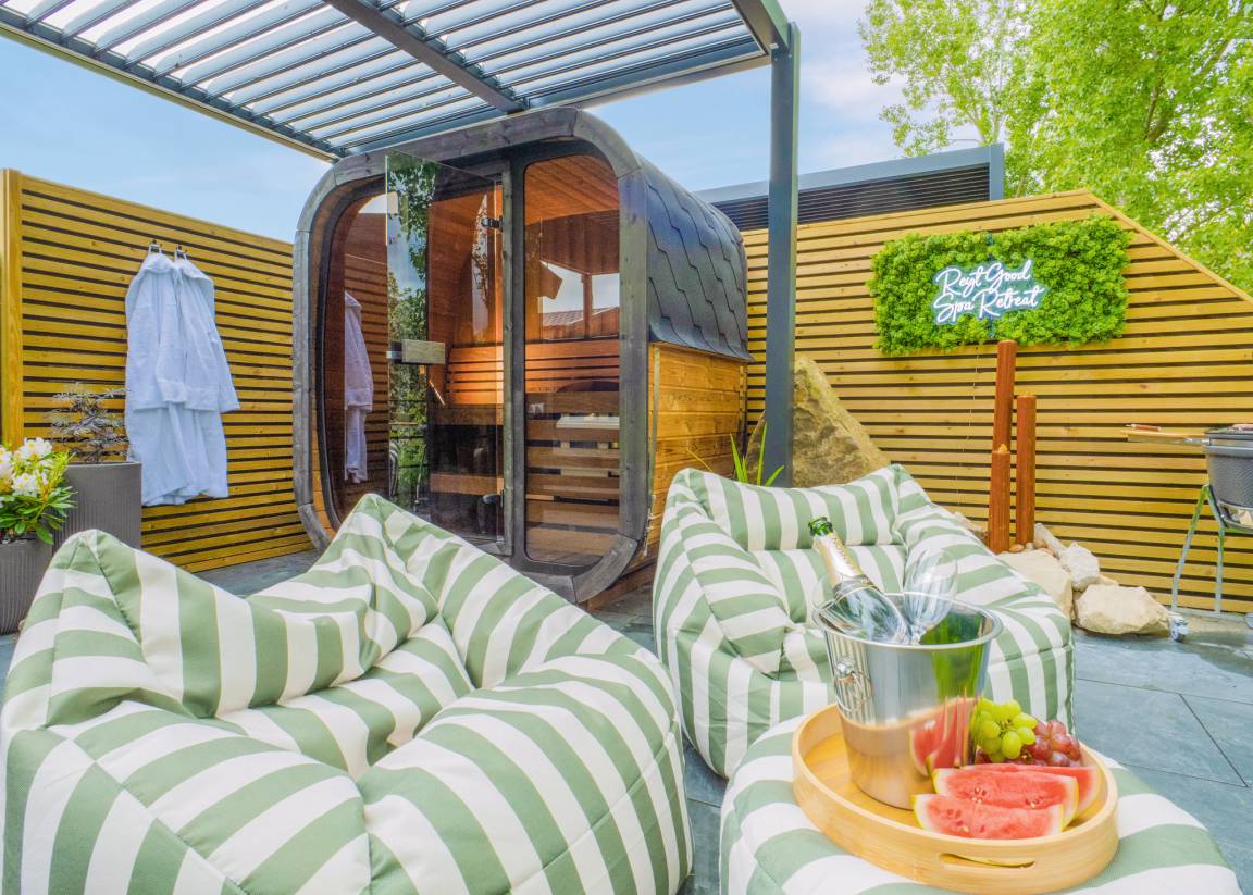 Chalet ∙ 2 Slaapkamers ∙ 4 Gasten - Hull