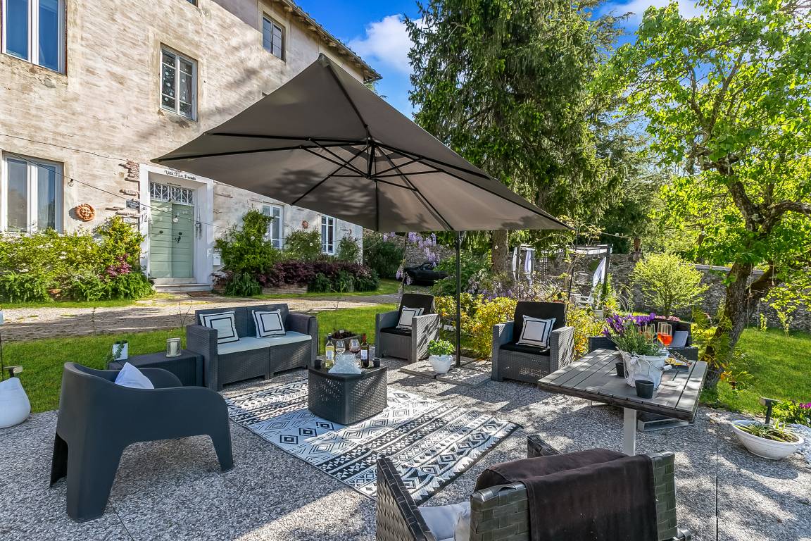 76 M² Apartamento ∙ 2 Habitaciones ∙ 6 Huéspedes - Lucca