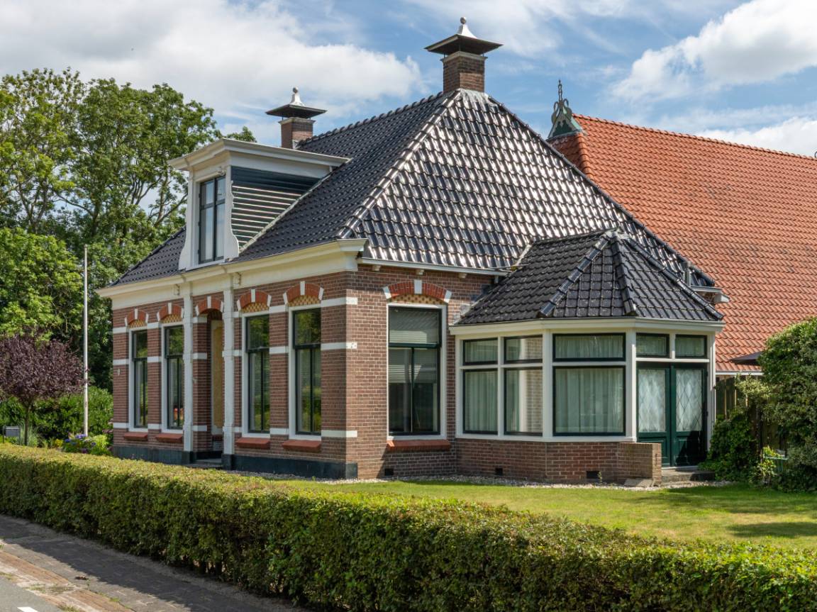 350 M² House ∙ 3 Bedrooms ∙ 4 Guests - Heerenveen