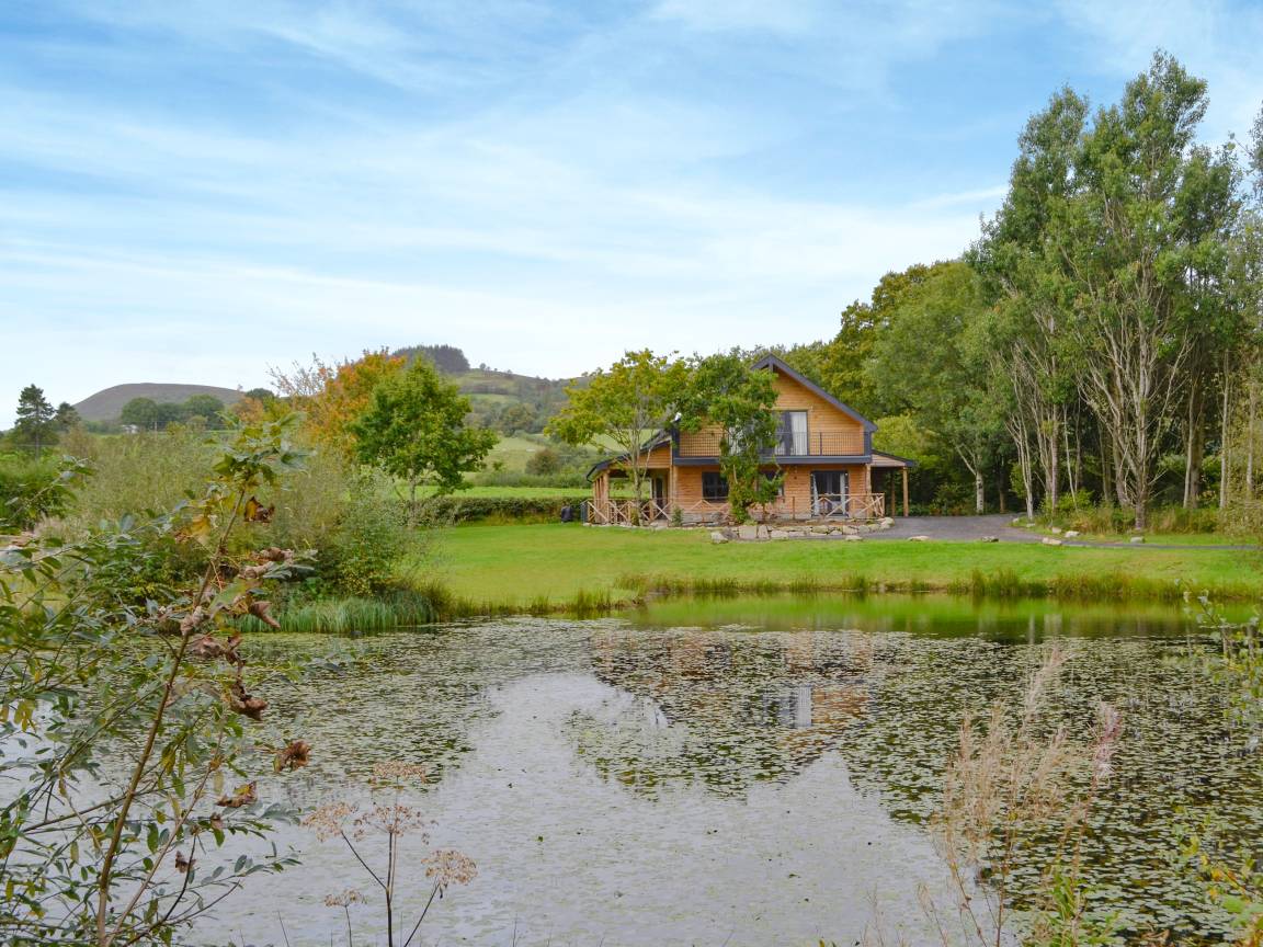 Cottage ∙ 4 Bedrooms ∙ 8 Guests - Rhayader