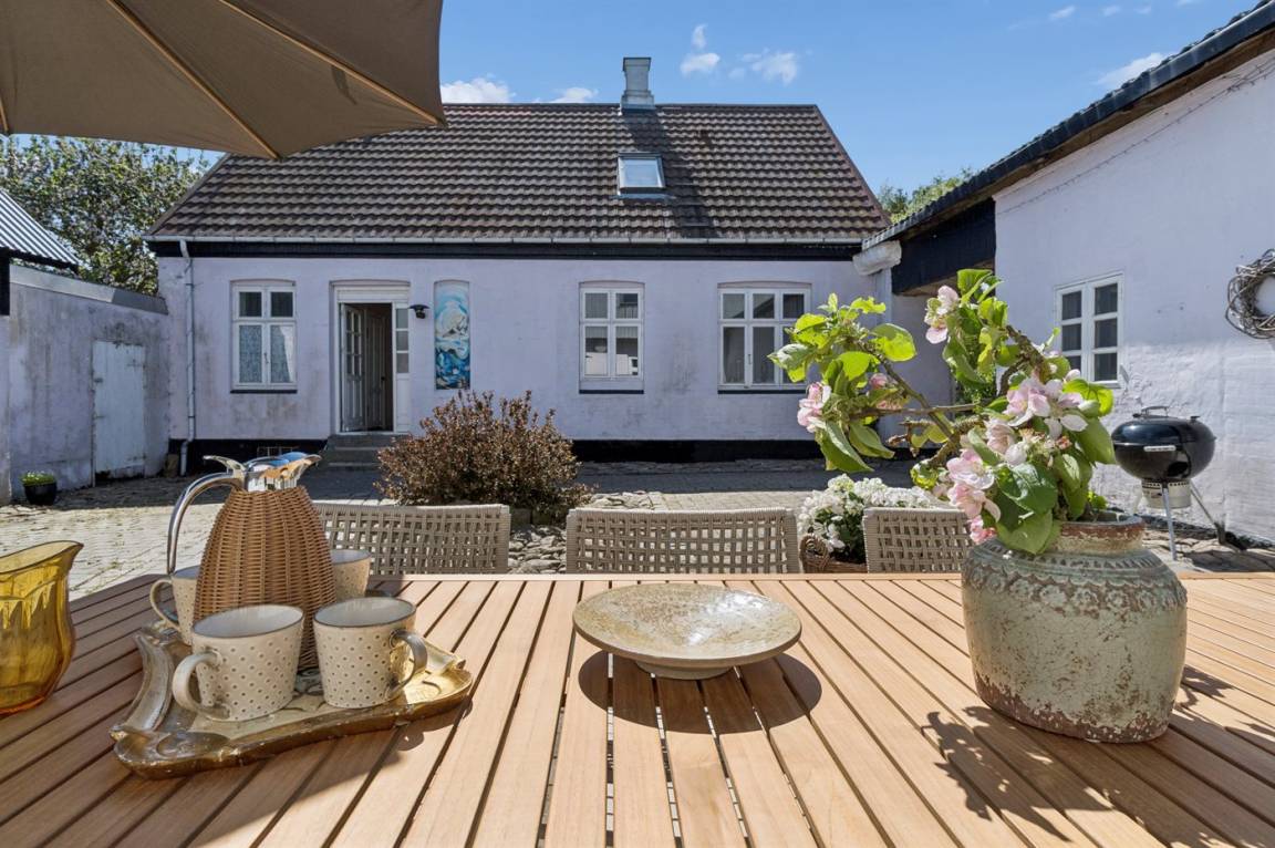 247 m&sup2; Ferienhaus 6 Schlafzimmer 16 G&auml;ste