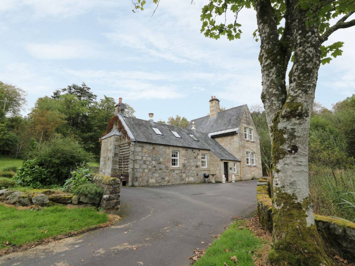 Cottage ∙ 2 Bedrooms ∙ 4 Guests - Ayrshire