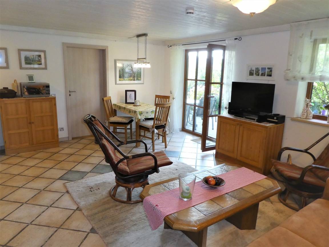 81 m² Ferienwohnung ∙ 2 Schlafzimmer ∙ 2 Gäste – Bild 4