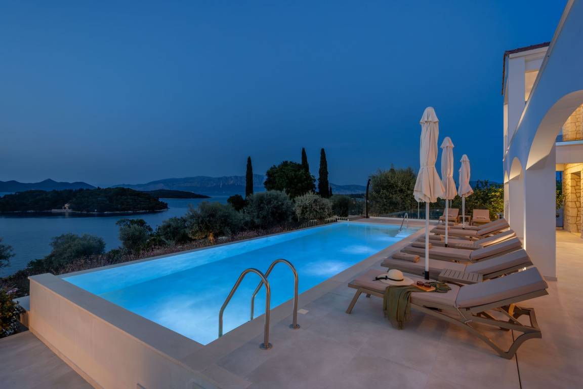 150 M² Ferienwohnung ∙ 4 Schlafzimmer ∙ 8 Gäste - Lefkada