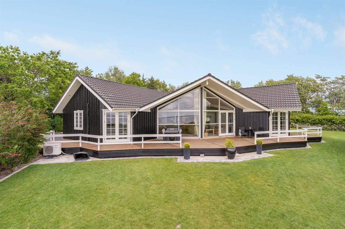 177 m&sup2; Ferienhaus 4 Schlafzimmer 8 G&auml;ste