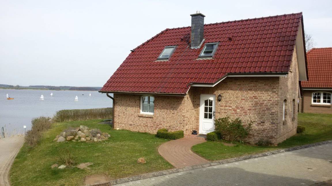 75 M² Casa ∙ 2 Habitaciones ∙ 4 Huéspedes - Sternberg