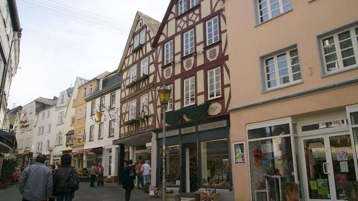 62 M² Ferienwohnung ∙ 1 Schlafzimmer ∙ 3 Gäste - Hachenburg