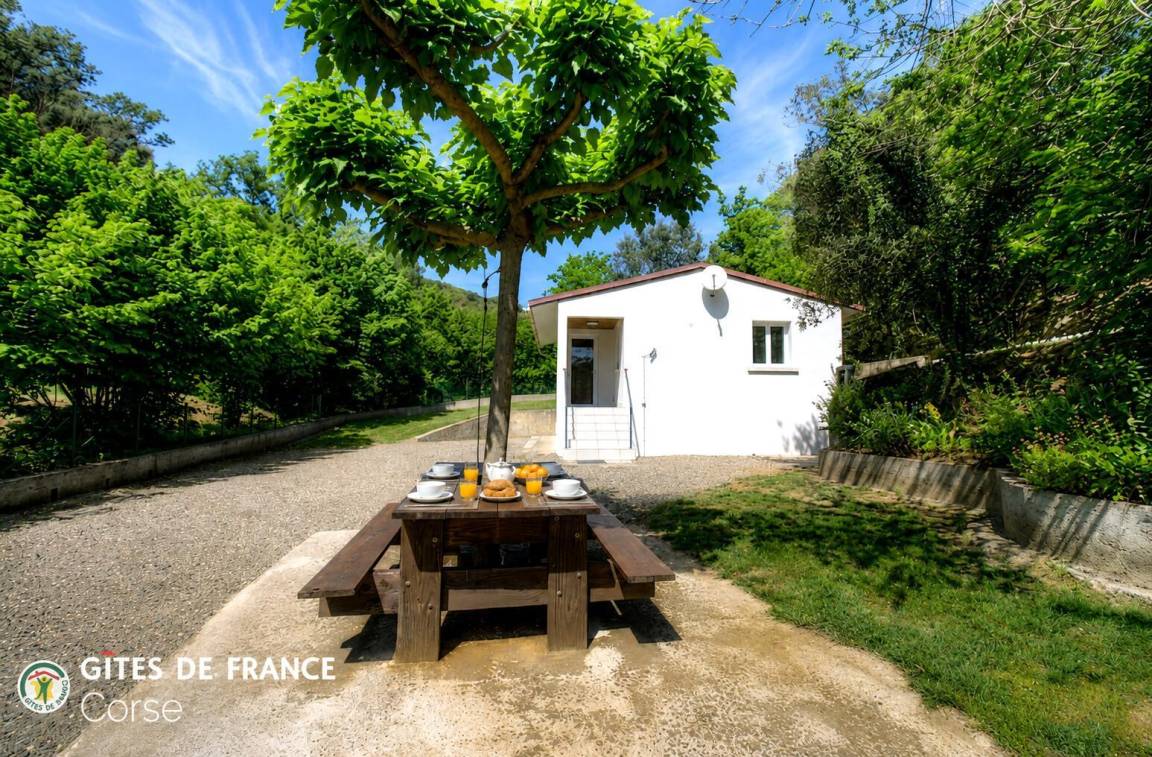 43 m&sup2; G&icirc;te 2 Schlafzimmer 4 G&auml;ste