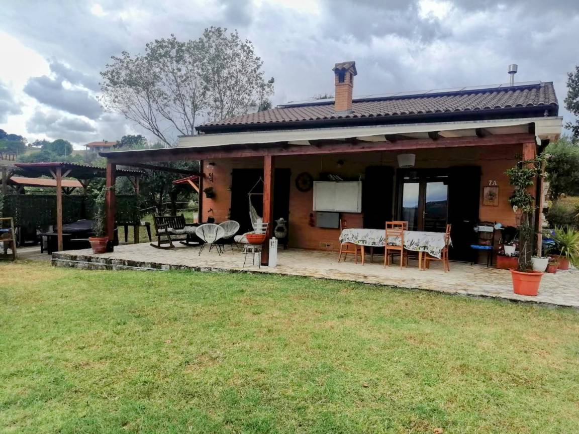80 M² House ∙ 2 Bedrooms ∙ 4 Guests - Marche