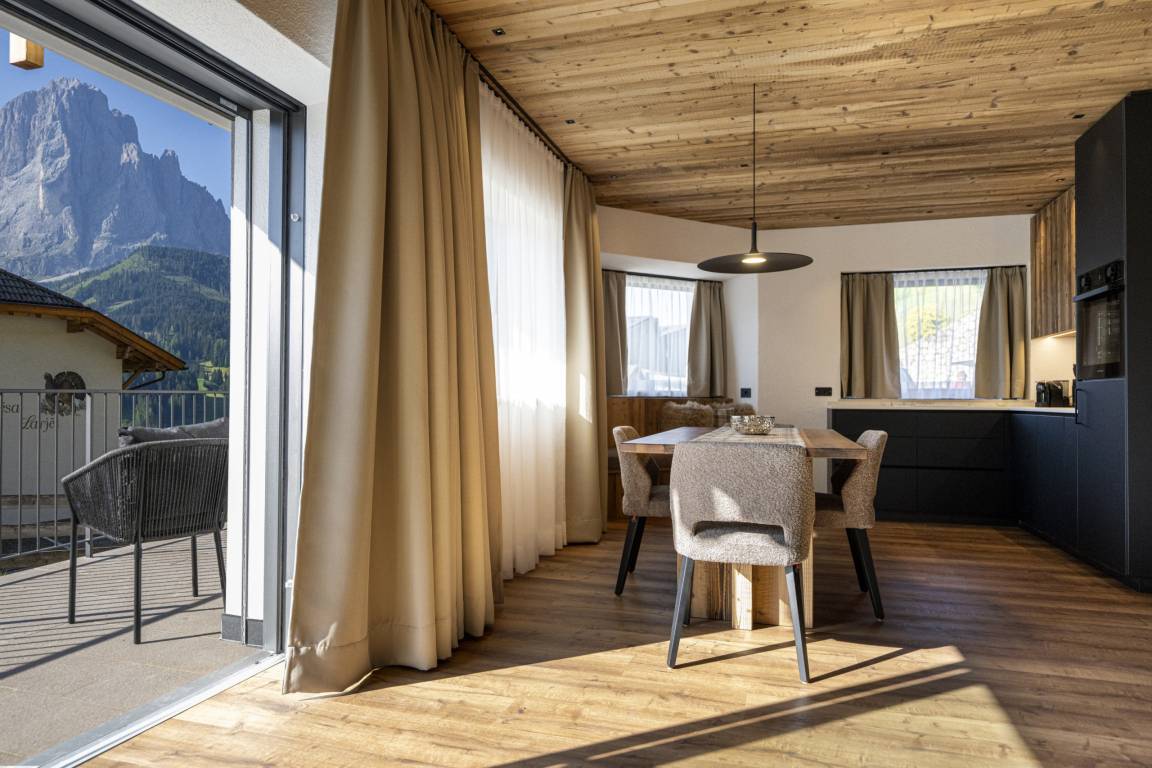 70 M² Appartement ∙ 1 Slaapkamer ∙ 2 Gasten - Canazei