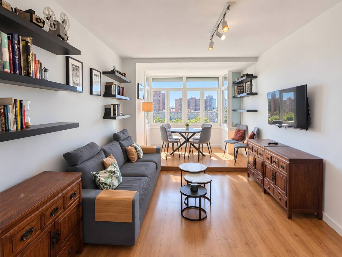 60 M² Apartment ∙ 2 Bedrooms ∙ 4 Guests - Madrid