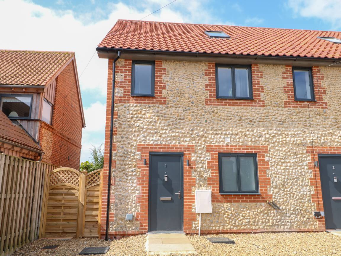 Cottage ∙ 3 Bedrooms ∙ 6 Guests - Thornham