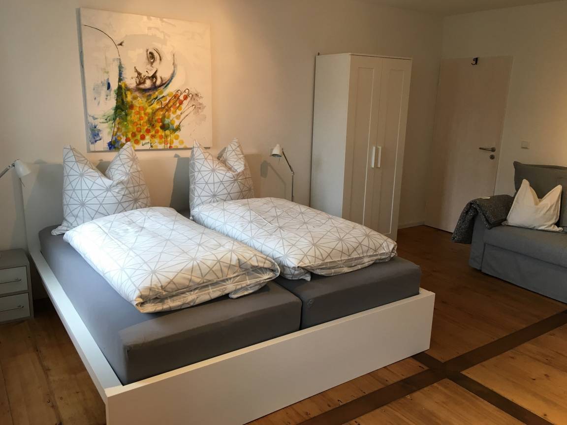 45 M² Ferienwohnung ∙ 1 Schlafzimmer ∙ 3 Gäste - Gaienhofen