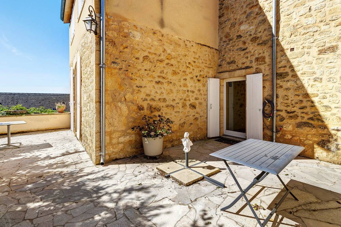 70 M² Appartement ∙ 2 Chambres ∙ 4 Personnes - Domme