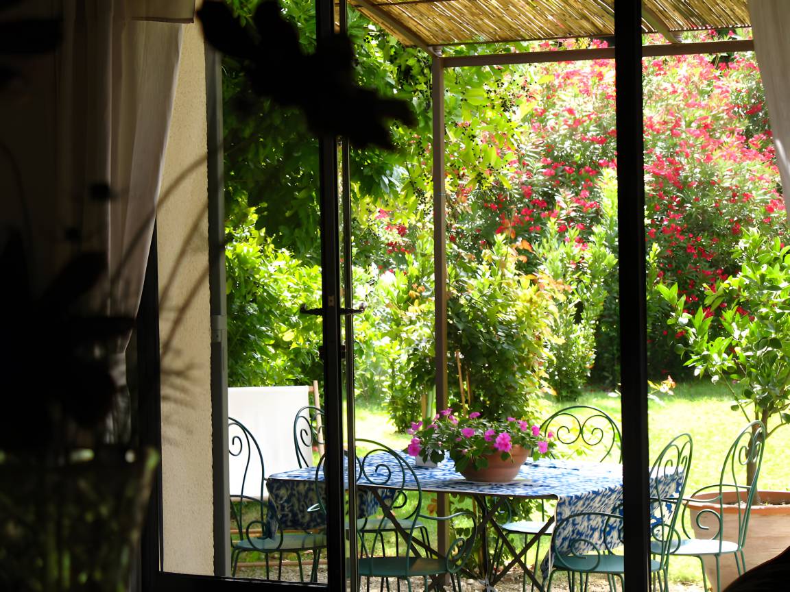 120 M² House ∙ 2 Bedrooms ∙ 4 Guests - Saint-Rémy-de-Provence