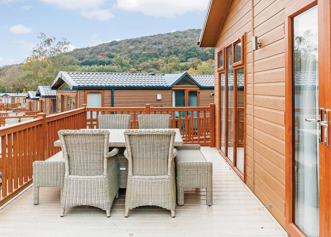 Chalet ∙ 4 Bedrooms ∙ 8 Guests - Cheddar