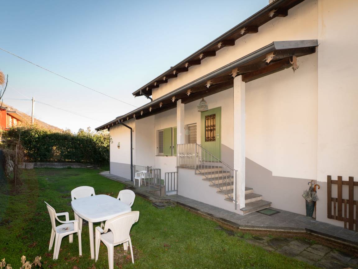 65 M² Ferienwohnung ∙ 2 Schlafzimmer ∙ 3 Gäste - Mergozzo