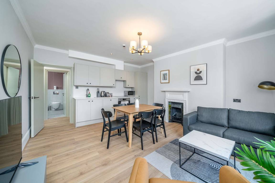 56 M² Apartment ∙ 2 Bedrooms ∙ 6 Guests - London