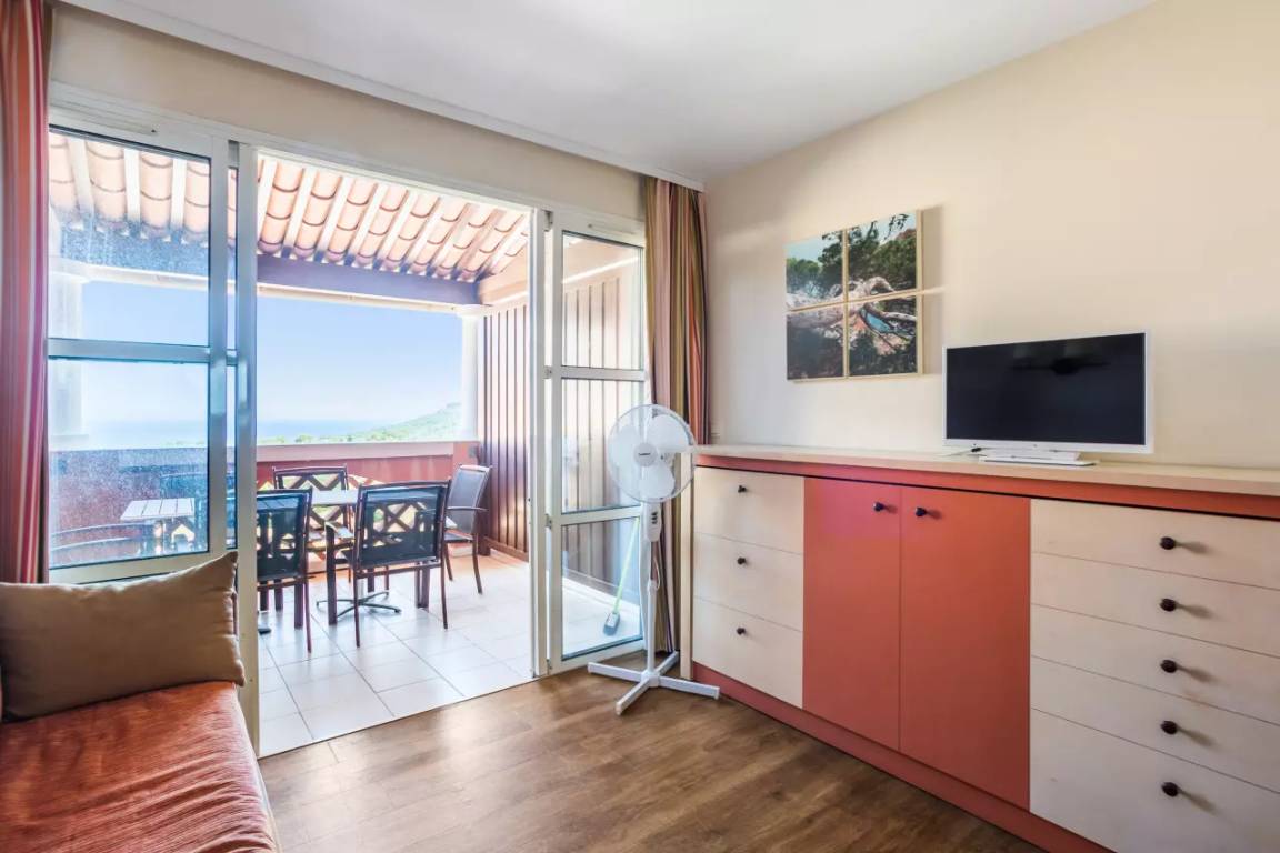 37 M² Appartamento Vacanza ∙ 1 Camera Da Letto ∙ 6 Ospiti - Saint-Raphaël