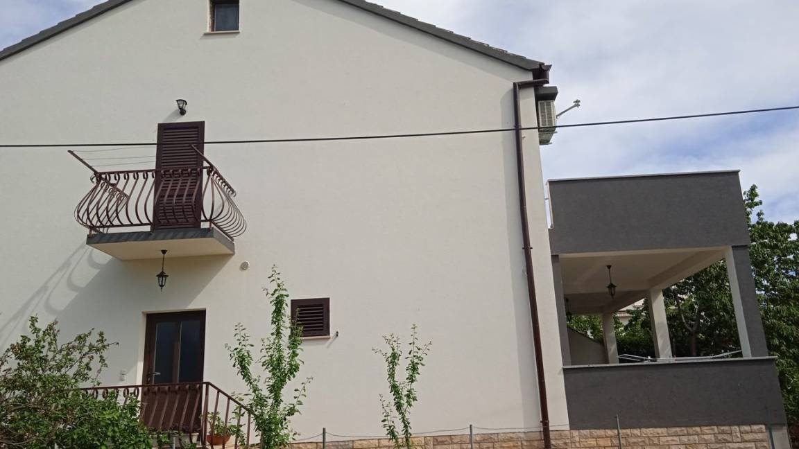76 M² Ferienwohnung ∙ 2 Schlafzimmer ∙ 4 Gäste - Biograd na Moru