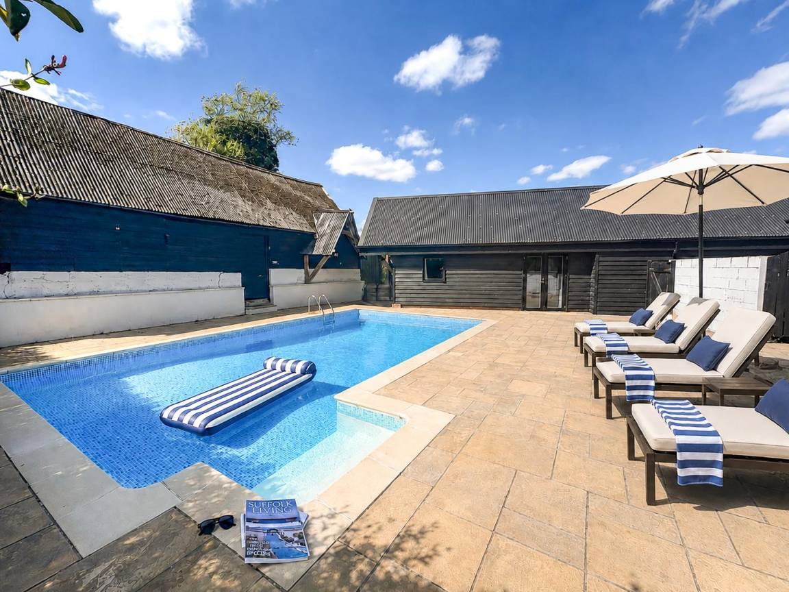 Cottage ∙ 6 Slaapkamers ∙ 12 Gasten - Colchester