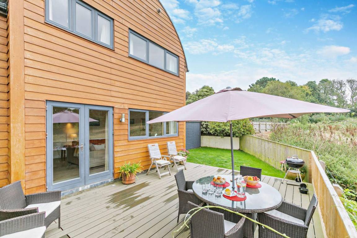 Cottage ∙ 3 Bedrooms ∙ 6 Guests - Falmouth