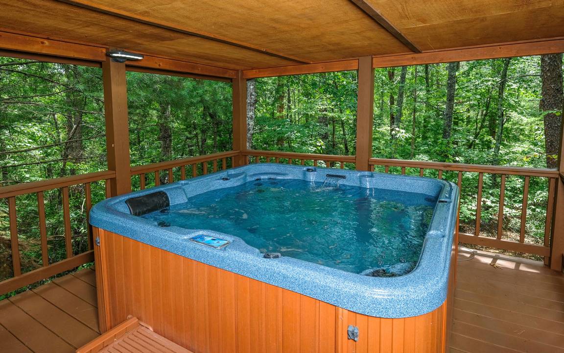 109 M² Cabin ∙ 2 Bedrooms ∙ 8 Guests - Townsend, TN