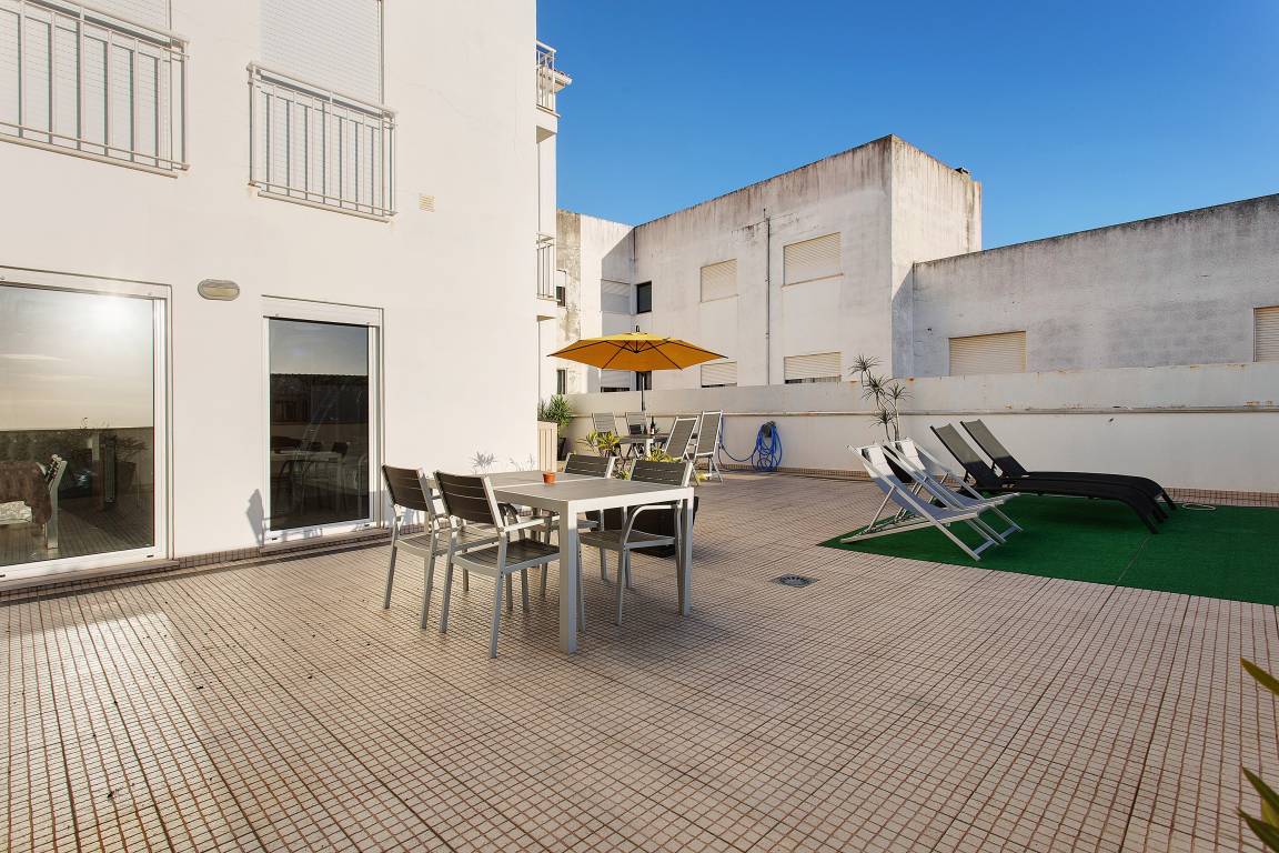 77 M² Ferienwohnung ∙ 2 Schlafzimmer ∙ 6 Gäste - Nazaré