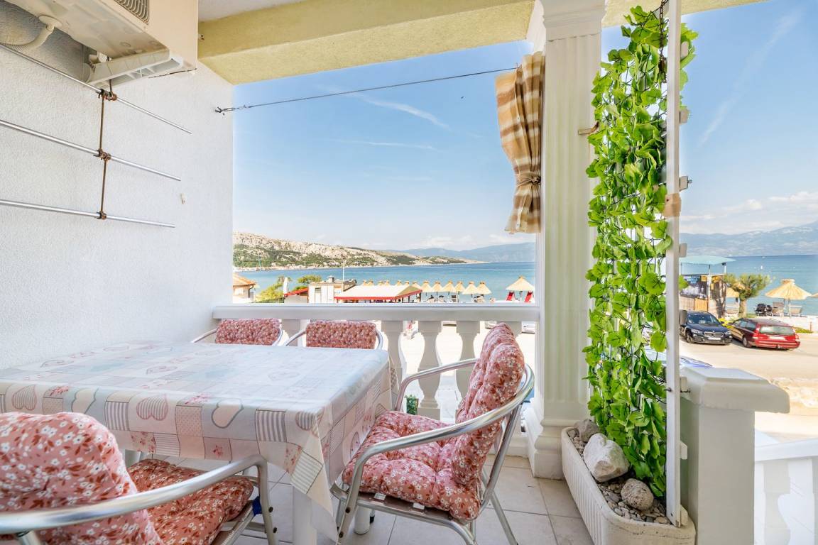 40 M² Apartment ∙ 2 Bedrooms ∙ 4 Guests - Baška
