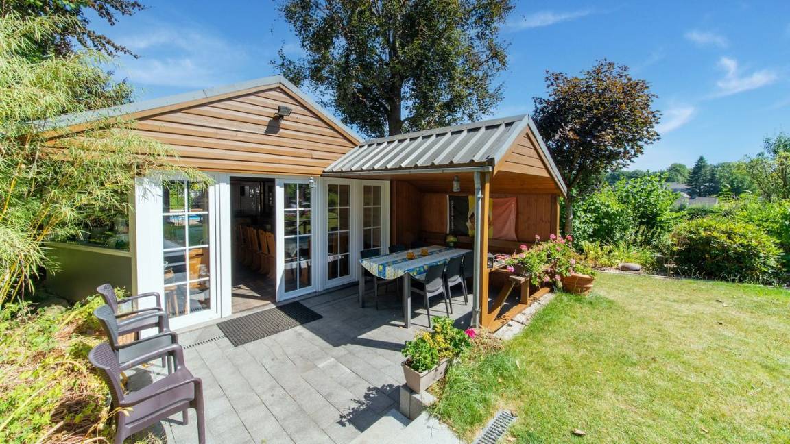 200 M² House ∙ 4 Bedrooms ∙ 9 Guests - Monschau