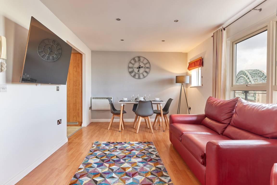 70 M² Apartment ∙ 2 Bedrooms ∙ 4 Guests - Newcastle upon Tyne