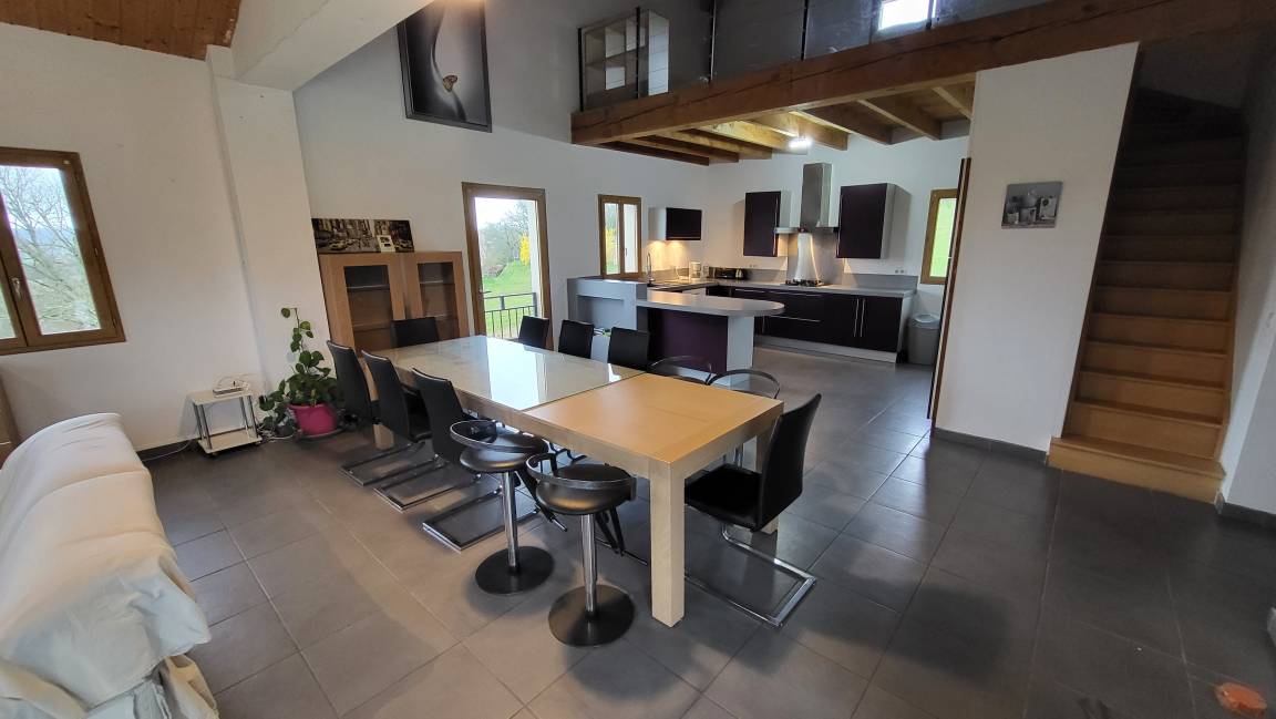 230 M² Huis ∙ 6 Slaapkamers ∙ 14 Gasten - Lot