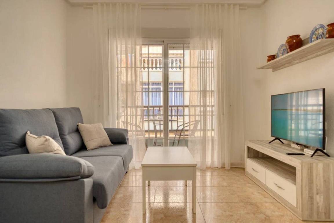 50 M² Apartamento ∙ 1 Habitación ∙ 3 Huéspedes - Torrevieja