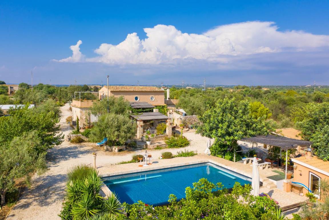 195 M² Villa ∙ 3 Slaapkamers ∙ 7 Gasten - Scicli