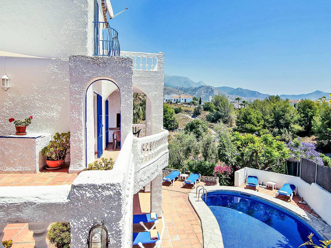 160 M² Casa ∙ 5 Habitaciones ∙ 9 Huéspedes - Nerja
