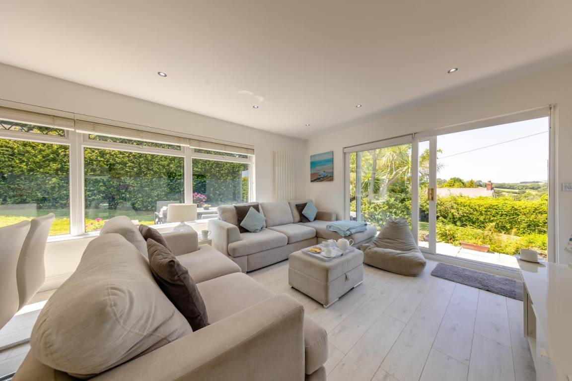 Cottage ∙ 4 Bedrooms ∙ 6 Guests - Tenby