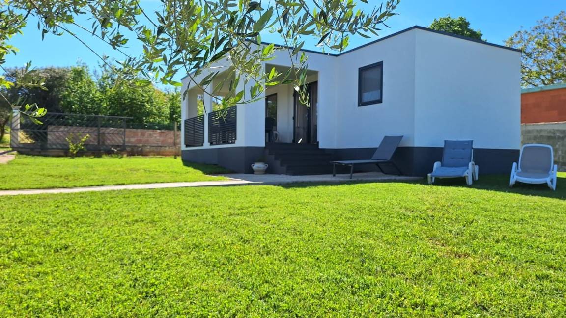 40 M² Ferienhaus ∙ 2 Schlafzimmer ∙ 4 Gäste - Pula