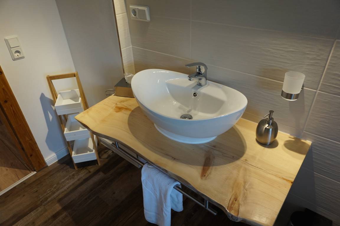 80 m² Ferienhaus ∙ 2 Schlafzimmer ∙ 4 Gäste – Bild 6