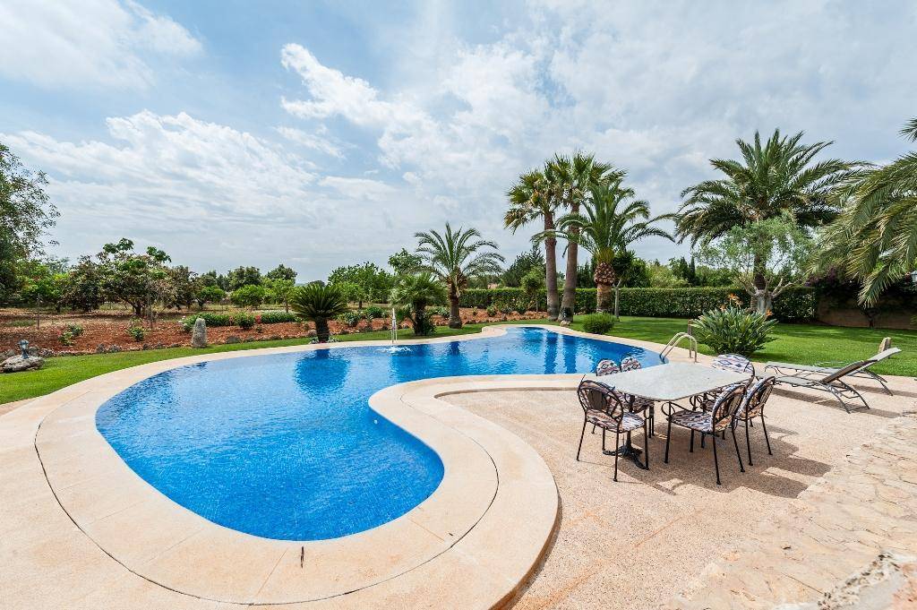 320 M² Villa ∙ 4 Bedrooms ∙ 8 Guests - Inca