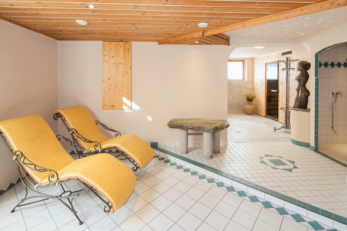 900 m² Ferienhaus ∙ 16 Schlafzimmer ∙ 50 Gäste – Bild 20