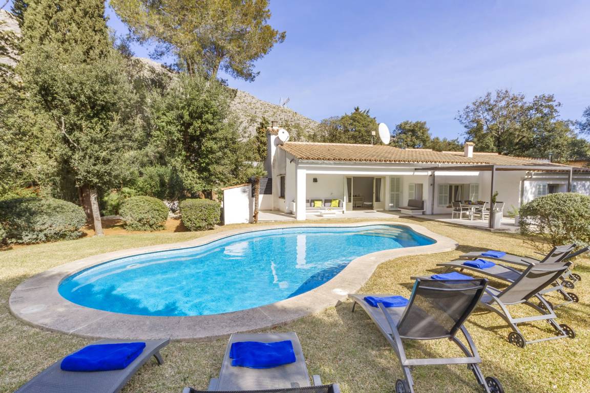 219 M² Villa ∙ 3 Habitaciones ∙ 6 Huéspedes - Pollensa