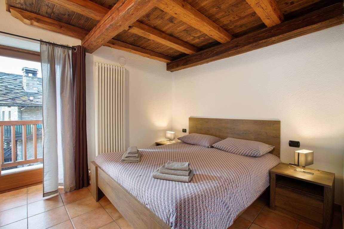 90 M² Ferienwohnung ∙ 2 Schlafzimmer ∙ 5 Gäste - Aosta