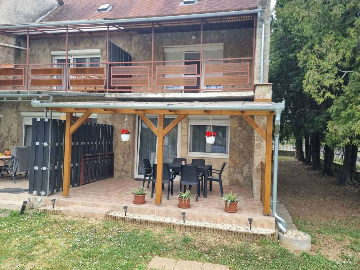 62 M² Ferienwohnung ∙ 2 Schlafzimmer ∙ 4 Gäste - Keszthely