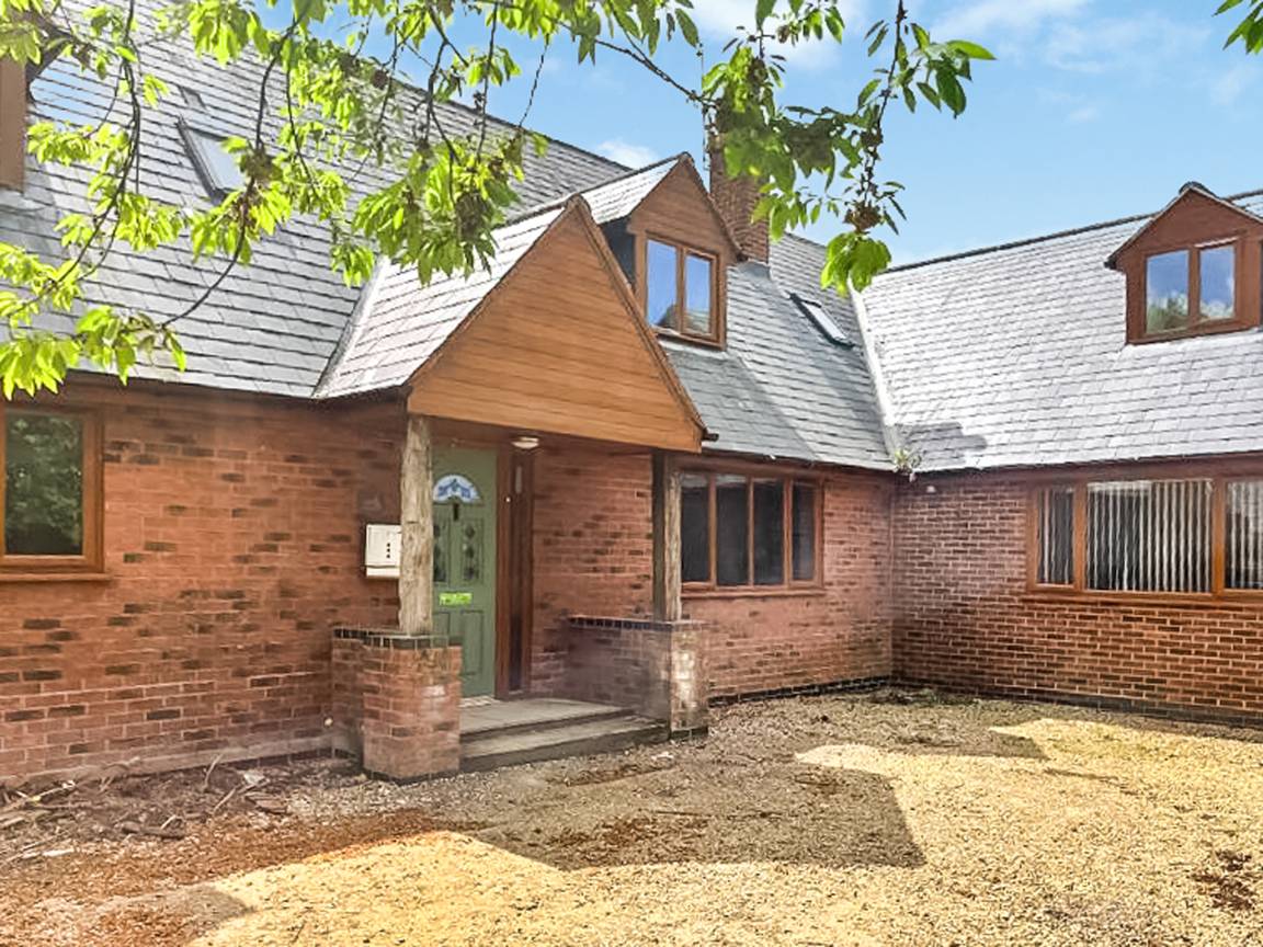 Cottage ∙ 5 Bedrooms ∙ 15 Guests - Lincolnshire