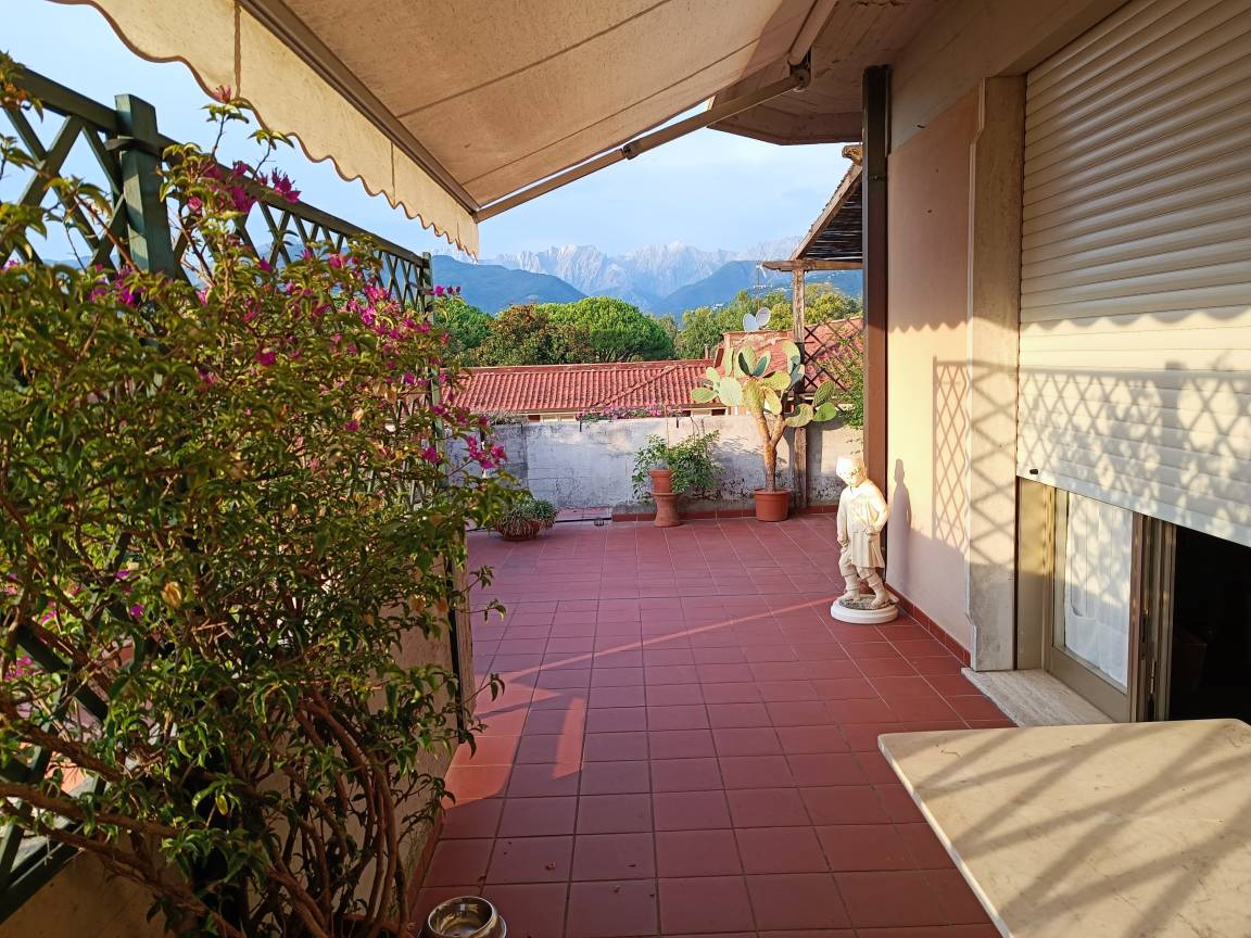 160 M² Apartamento ∙ 2 Quartos ∙ 6 Hóspedes - Massa