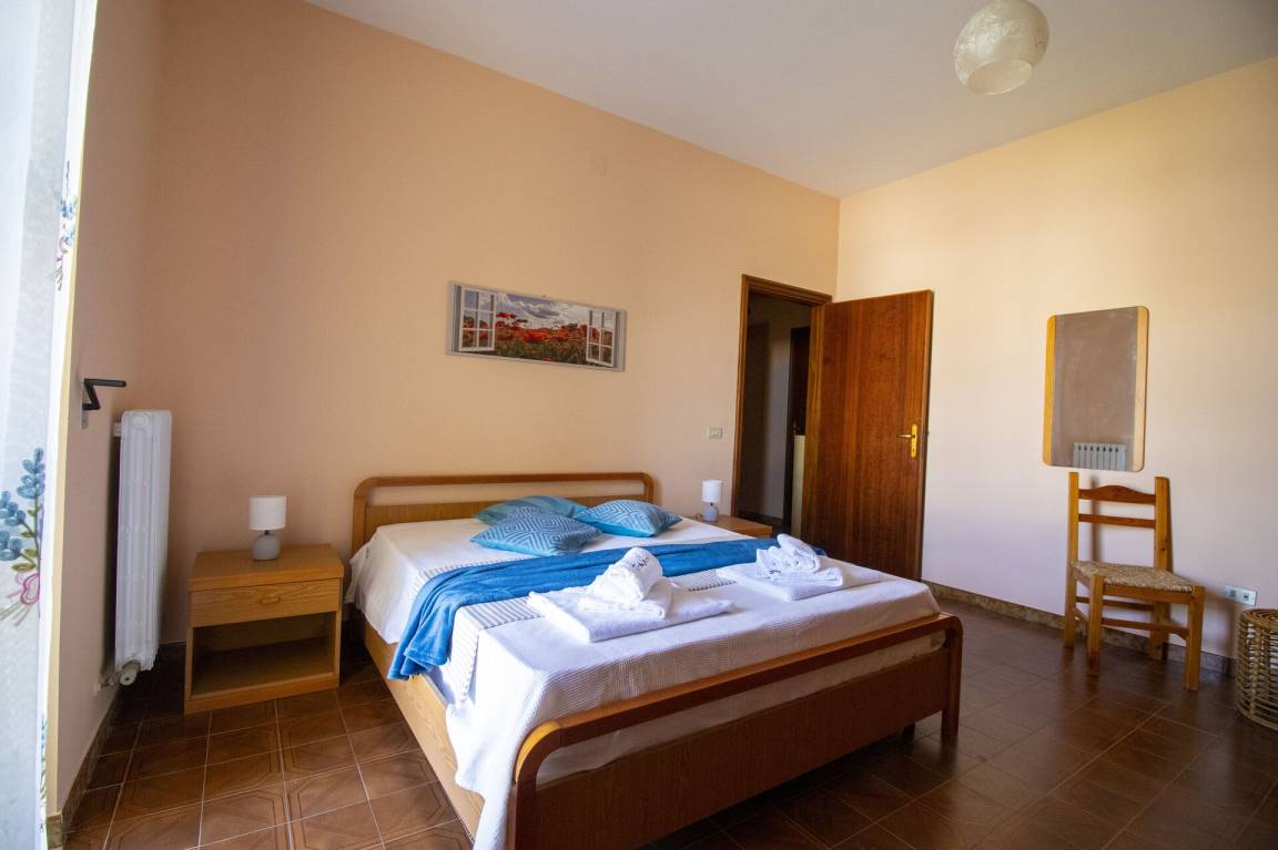 80 m² Unterkunft ∙ 2 Schlafzimmer ∙ 6 Gäste – Bild 5